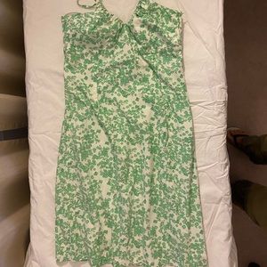 H & M beautiful summery dress - Size 10 - flattering neckline